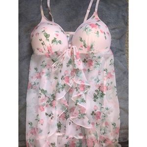 NWOT sleep/lingerie